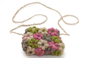 Crochet flower bag,   photo Žiga Gorišek